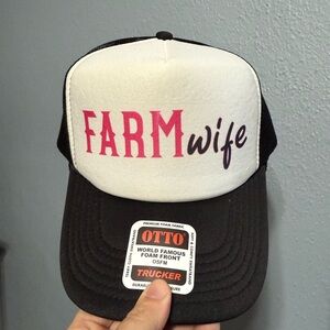 OTTO Black and White Trucker Hat with Stylish Embroidery